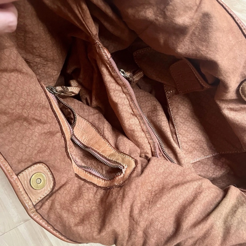 Bolsa Nova Leather Hobo Cognac Pebbled Purse - Picture 6 of 6